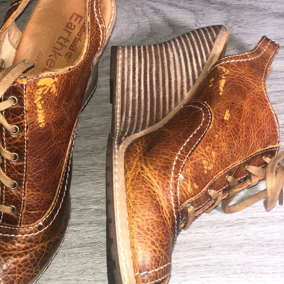 Unique Timberland Rustic Wedges - Picture 3 of 5